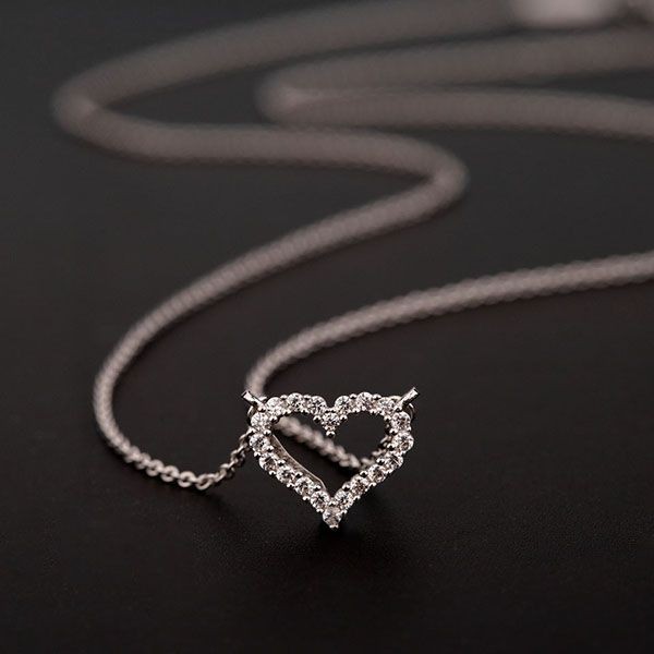 The hot topic! Tiffany Olive Leaf Heart Pendant Replica Tir20517