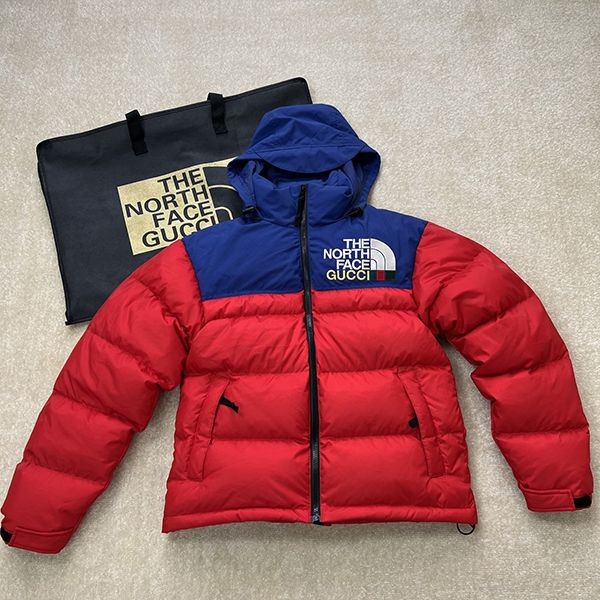 Sure to sell out: Gucci x North Face replica two-tone down jacket Noz54574