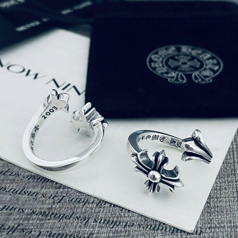 CHROME HEARTS Replica Floral Cross CH Cross Ring Kud36249
