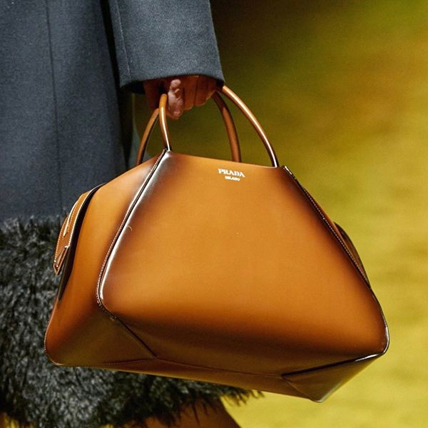 Hard to find Prada small brushed leather handbag replica puh97622 Hard to find Prada small brushed leather handbag replica puh97622