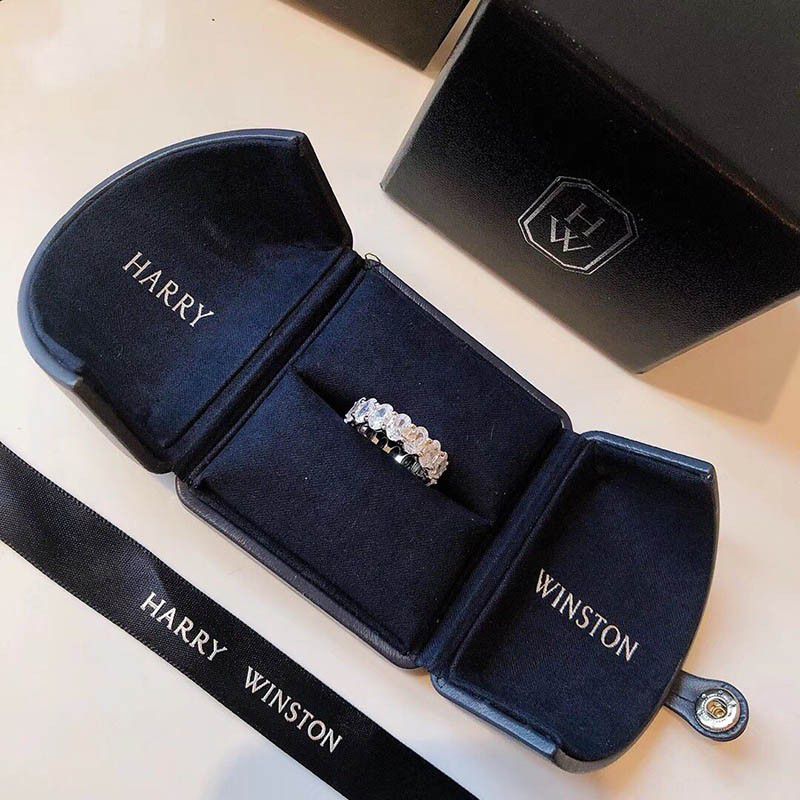 Hard to find Harry Winston/Diamond fake wedding band iny88927