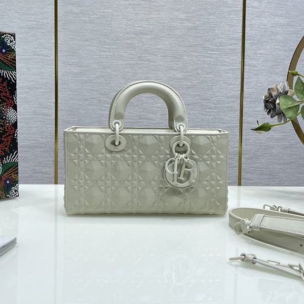 New sale Lady Dior replica LADY D-JOY bag Cannage lambskin dew76304 New sale Lady Dior replica LADY D-JOY bag Cannage lambskin dew76304