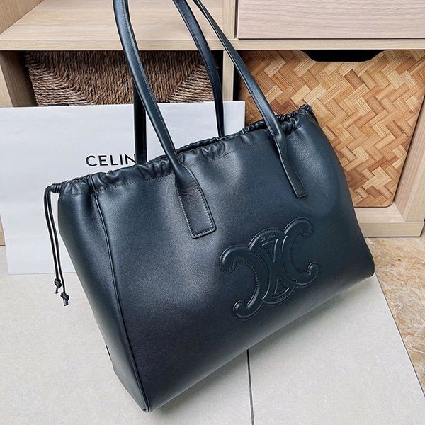 Extremely rare! Replica Celine Cabas Drawstring Cuir Triomphe Black 199973DU3 Extremely rare! Replica Celine Cabas Drawstring Cuir Triomphe Black 199973DU3