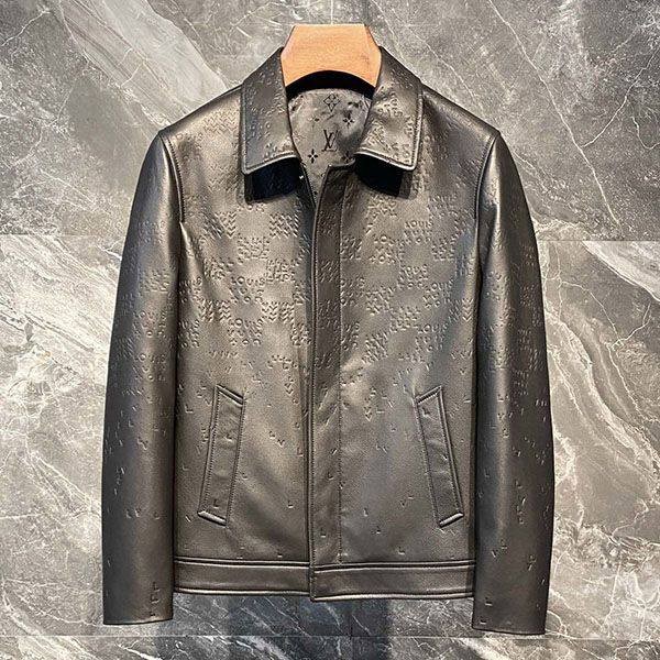 Cute Louis Vuitton studded leather bomber jacket vut23640