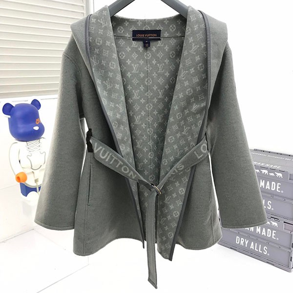 Louis Vuitton Hooded Wrap Coat Replica - Wear it with a wonderful aura? vuh32474