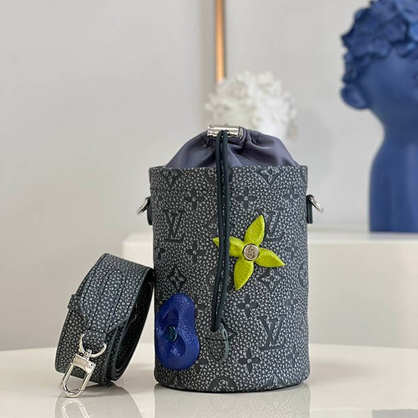 [Unique ☆ Made in Japan] Louis Vuitton Chalk Pouch Mini Bag Replica M81572