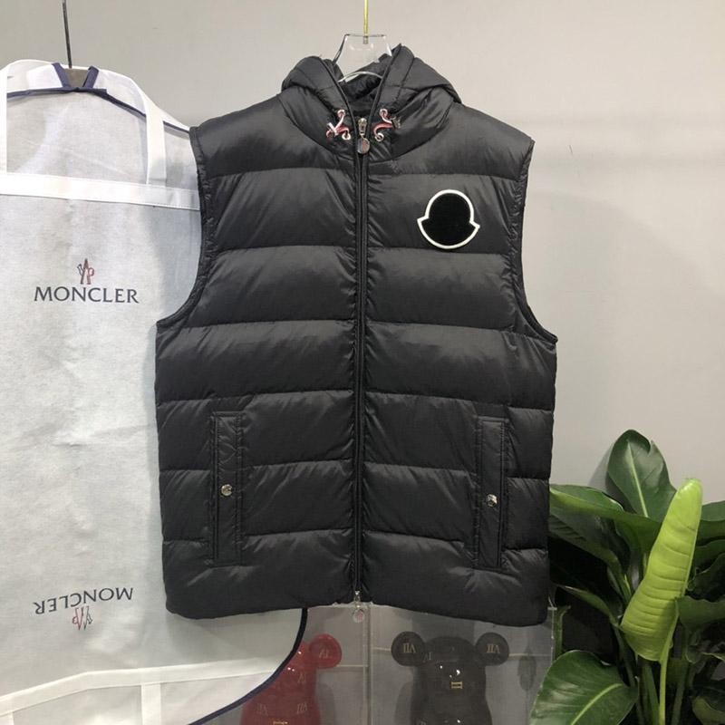 Want it? Super limited edition? Moncler replica hooded down vest SGSEEC211