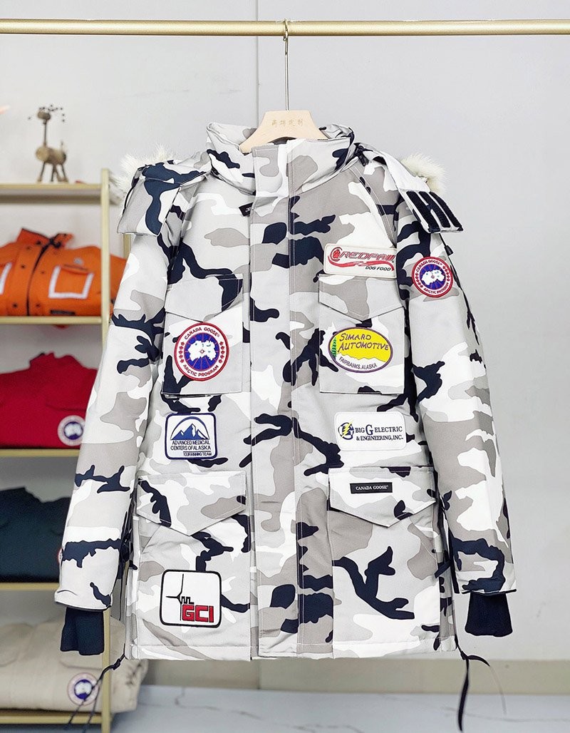 [Limited Color] Canada Goose Lance Mackey Down Jacket with Patch Replica Coat Car89963