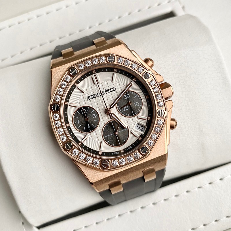 Very popular!! New color Audemars Piguet Royal Oak replica diamond chronograph 37mm 26231OR.ZZ.D003CA.01 Very popular!! New color Audemars Piguet Royal Oak replica diamond chronograph 37mm 26231OR.ZZ.D003CA.01