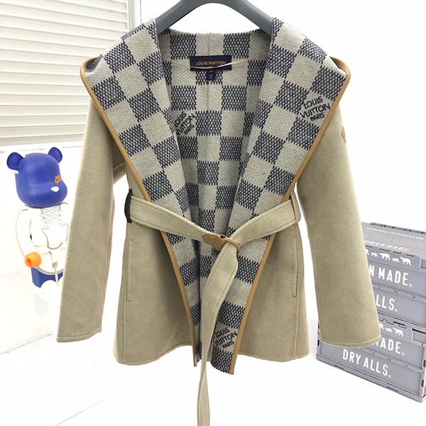 Very popular all over the world? Louis Vuitton Damier Azur Coat Wool Fake Cashmere White 1A9SJ6