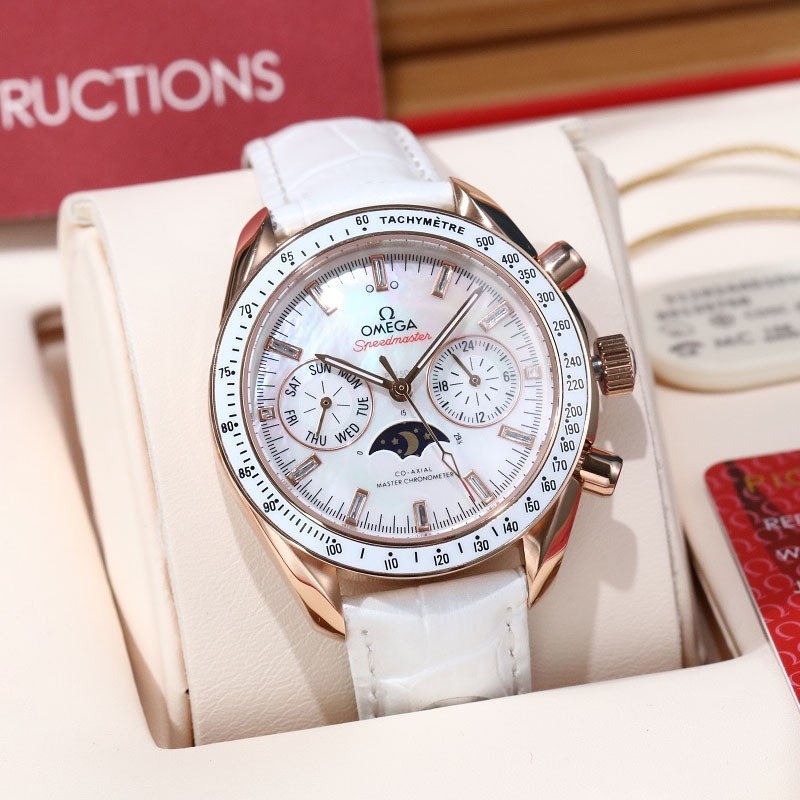 Omega Speedmaster Replica Moonphase Co-Axial Master Chronometer 38mm 304.23.44.52.06.001