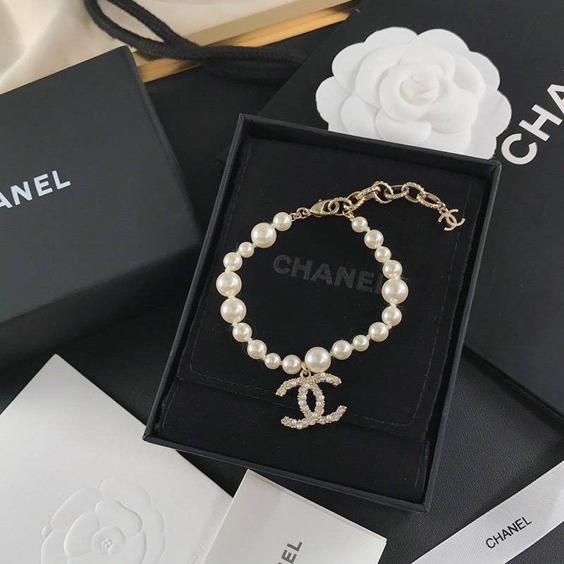 Very popular all over the world? Chanel bracelet replica resin & strass shj61296
