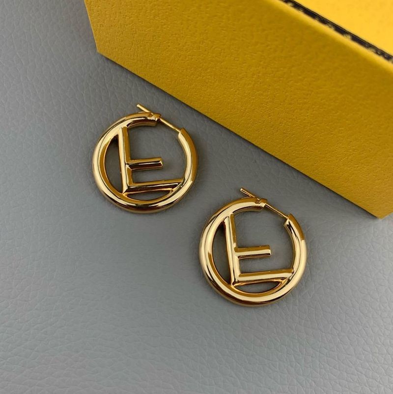 Popular Fendi earrings not available in Japan, gold, silver, rose pink, replica few75006