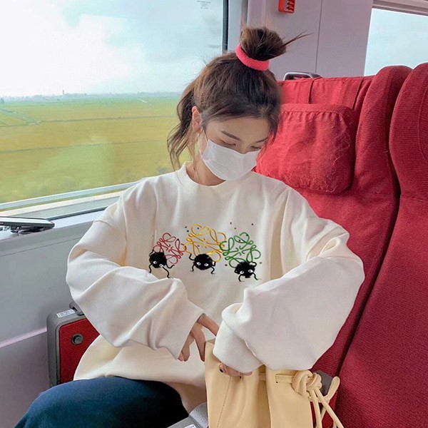 Sure to sell out! Loewe x Spirited Away fake sweatshirt Susuwatari Anagram lov03451