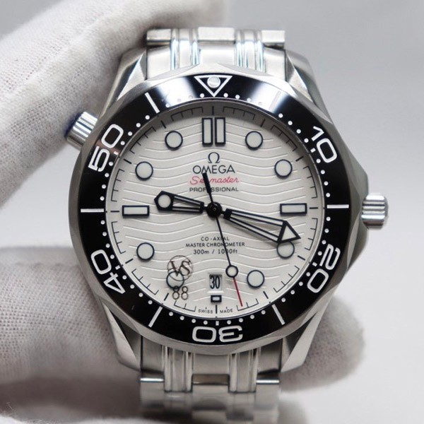 The rapidly growing popularity of the Omega Seamaster replica Diver 300 Coaxial Master Chronometer OMH16198