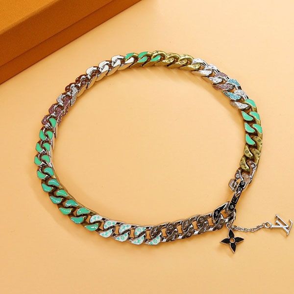 The hot topic! Louis Vuitton Collier Chain Links Patches Strass Replica vux81199