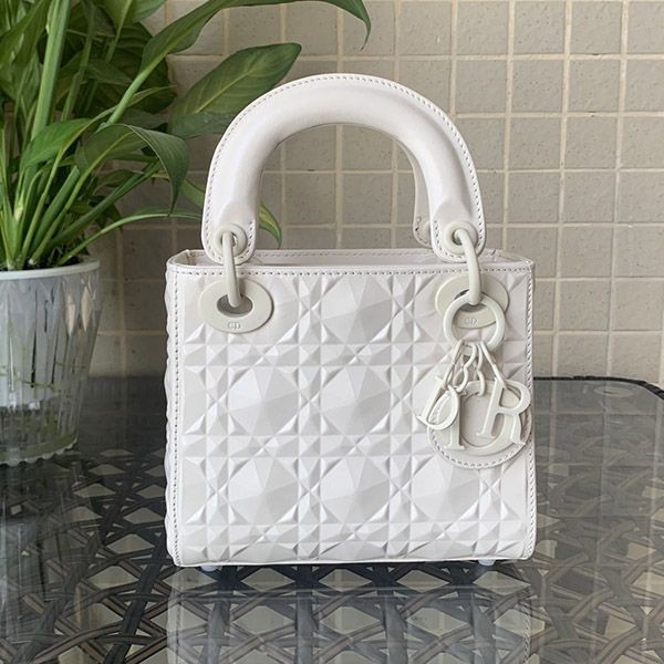 Very popular! Lady Dior replica bag Cannage calfskin dey73736