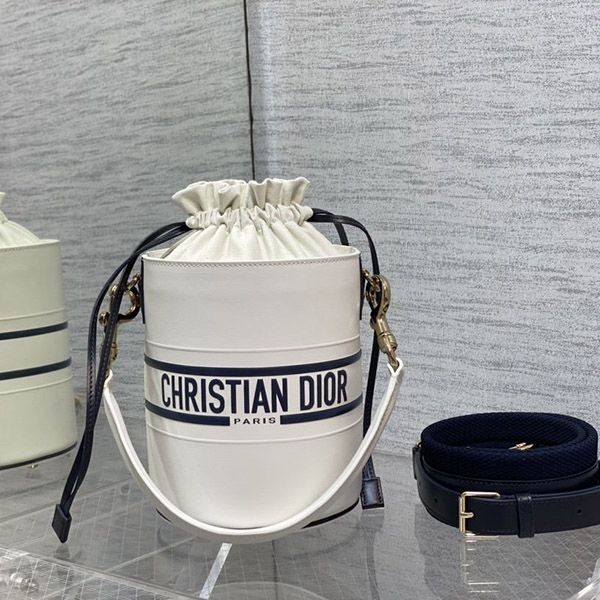 Dior Replica Vibe Small Bucket Bag White M8703OOBR_M933 Not Available in Japan Dior Replica Vibe Small Bucket Bag White M8703OOBR_M933 Not Available in Japan
