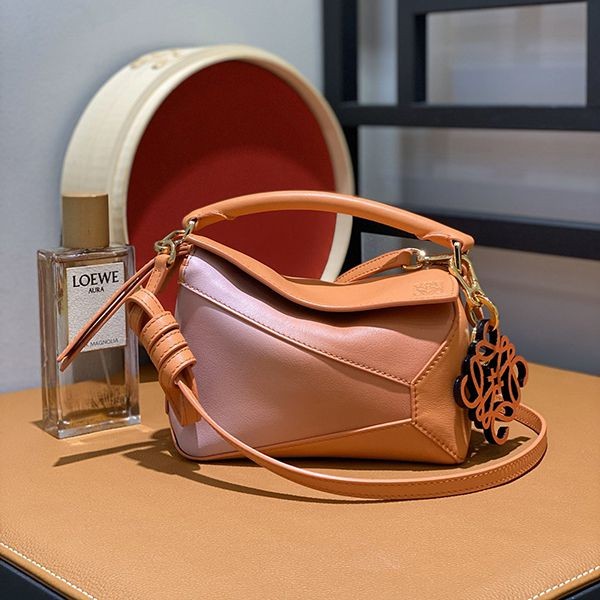 Hard to find 22SS Loewe Edge bag Mini Puzzle Edge bag replica lob92882 Hard to find 22SS Loewe Edge bag Mini Puzzle Edge bag replica lob92882