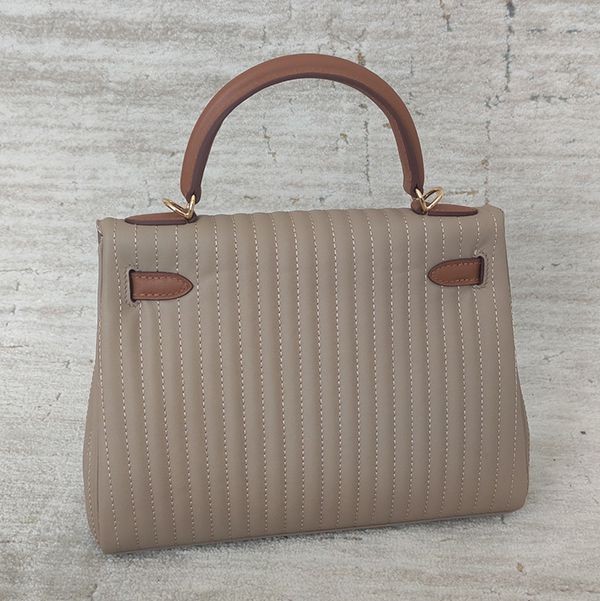 Very popular all over the world? Hermes Kelly Kelly25 Replica Tricolor Outer Stitching Serie Nata erm15175