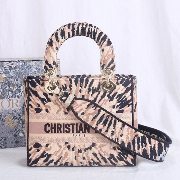 Dior Lady D-Lite Replica Medium Bag deh15857