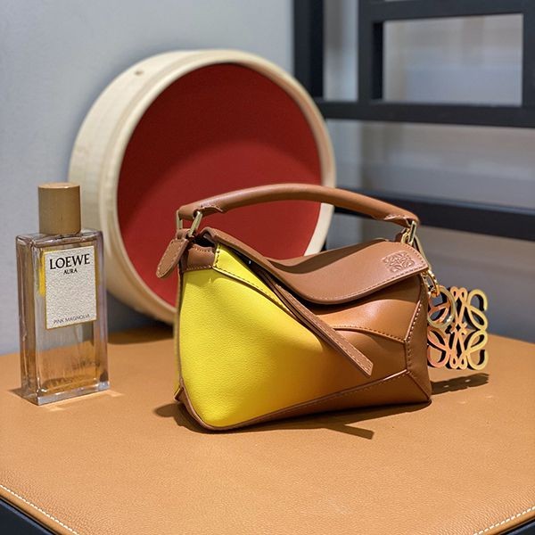 Sale New 22SS Loewe Edge bag Mini Puzzle Edge bag Replica lom30896 Sale New 22SS Loewe Edge bag Mini Puzzle Edge bag Replica lom30896