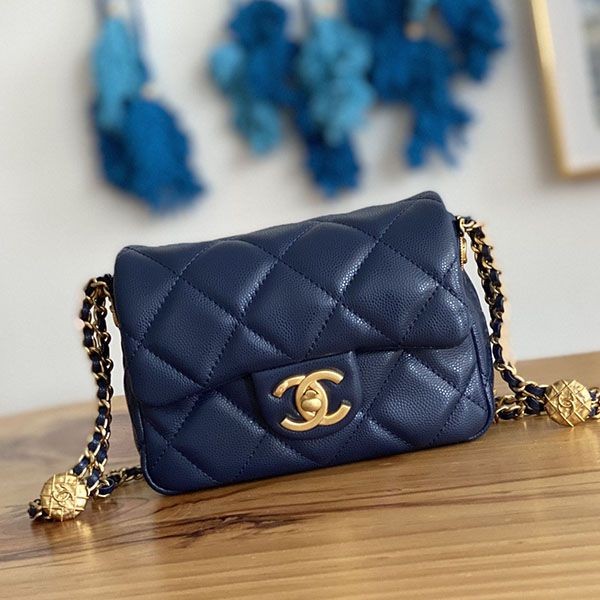 No.1 Popular Chanel Caviar Skin Pochette Fake shj74225 No.1 Popular Chanel Caviar Skin Pochette Fake shj74225