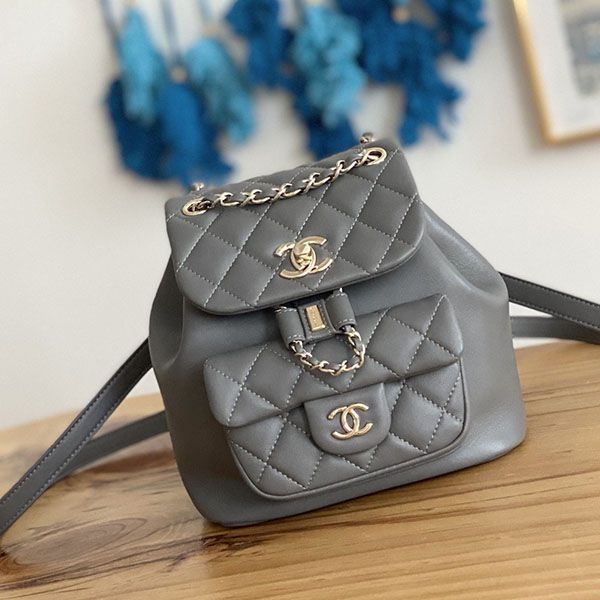 [Mini size, elegant and cute] Chanel backpack copy shq98037