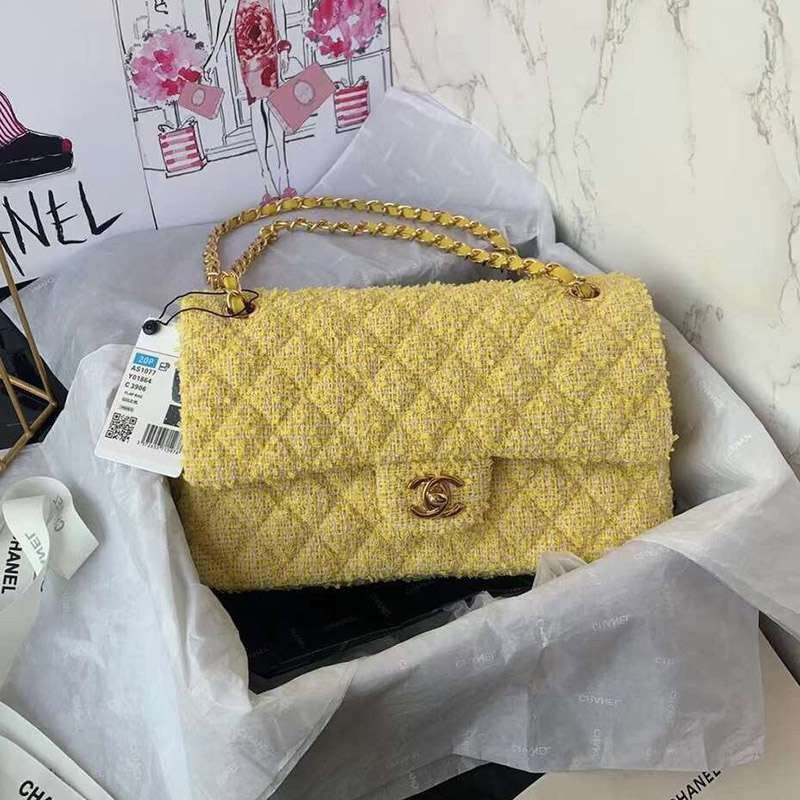 New for Fall/Winter - Perfect as a gift? Chanel shoulder bag replica she53569