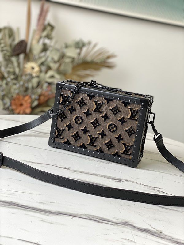 Not available in Japan Louis Vuitton Soft Trunk Replica Clutch Box Monogram Shoulder Bag M20233