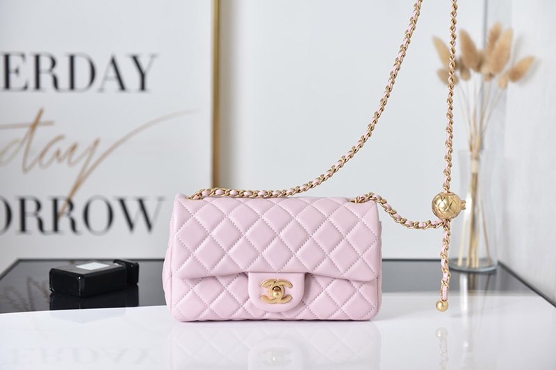 Eye-catching color Chanel Matelasse fake chain bag stylish? shm06125 Eye-catching color Chanel Matelasse fake chain bag stylish? shm06125