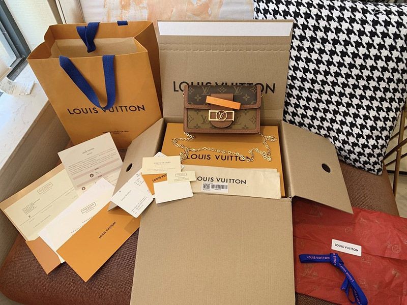 Louis Vuitton Dauphine Bag Monogram Canvas Copy MM M44391