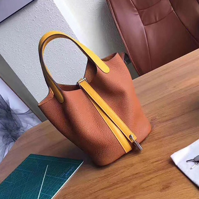 Very popular! Hermes Picotin Lock replica PM18 silver hardware erj43235