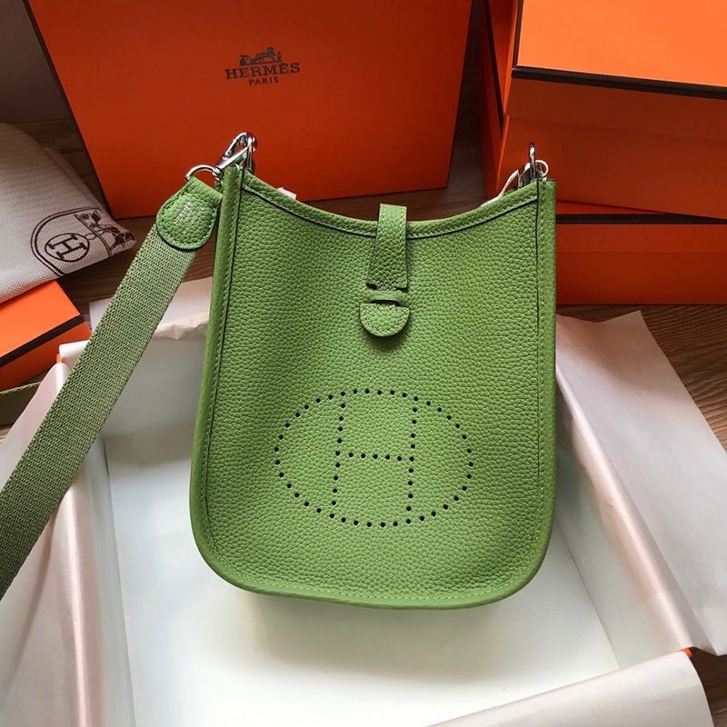 Hermes Replica Evelyn Mini 16 TPM Noir Silver HE26064