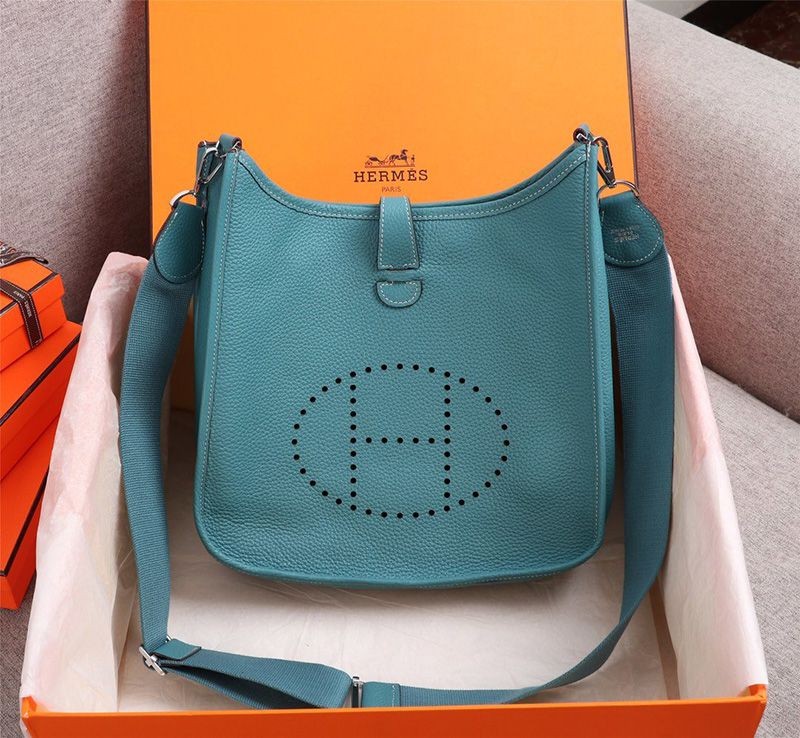 Hermes Evelyn III 29 Shoulder Bag Replica he26107