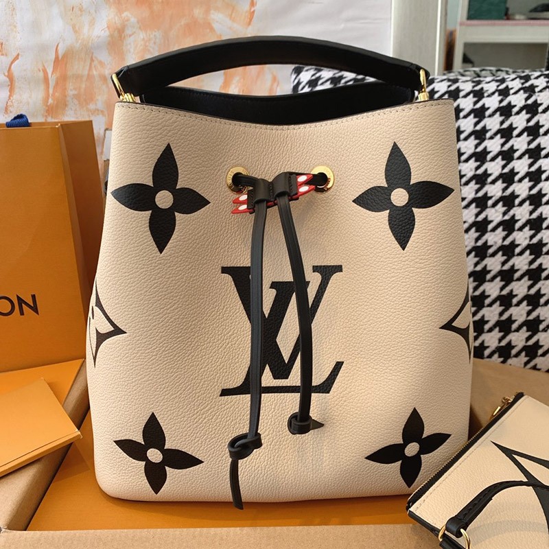 ★Tax/Shipping included★ Louis Vuitton Shoulder Bag Replica CRAFTY NeoNoe MM 2WAY Monogram M56889