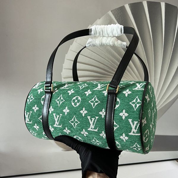 Extremely rare! Louis Vuitton shoulder bag replica Papillon velvet green M46206 Extremely rare! Louis Vuitton shoulder bag replica Papillon velvet green M46206