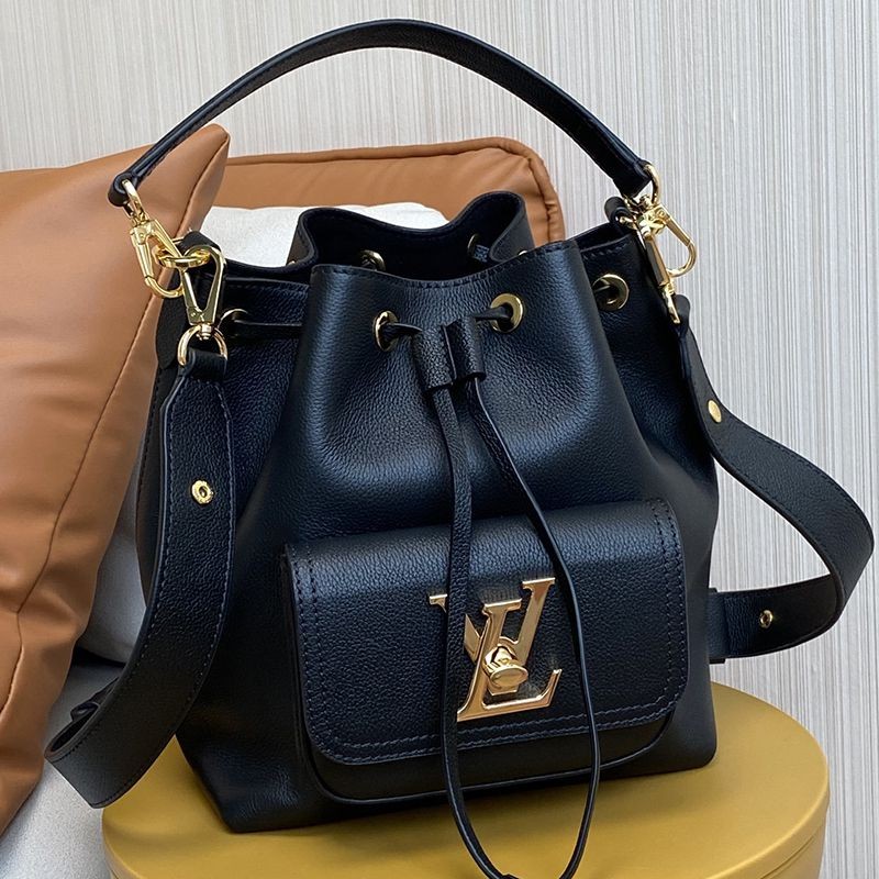 Love at first sight? Louis Vuitton Lock Me Bucket NV replica 2way shoulder bag M57687