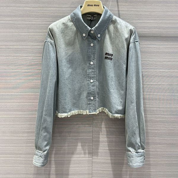 Eye-catching color [Miu Miu fake] Logo blue denim jacket G-jacket myy36055