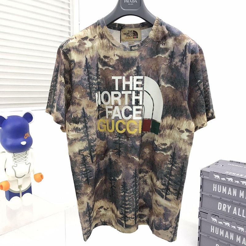 Classic Gucci x North Face Replica Collaboration Short Sleeve T-Shirt guo87963 Classic Gucci x North Face Replica Collaboration Short Sleeve T-Shirt guo87963