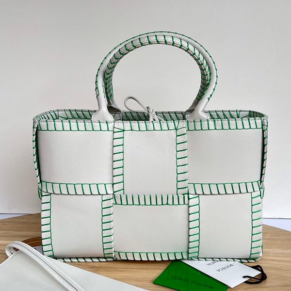 Extremely rare! Bottega Veneta Arco Tote replica ARCO TOTE boc09170 Extremely rare! Bottega Veneta Arco Tote replica ARCO TOTE boc09170