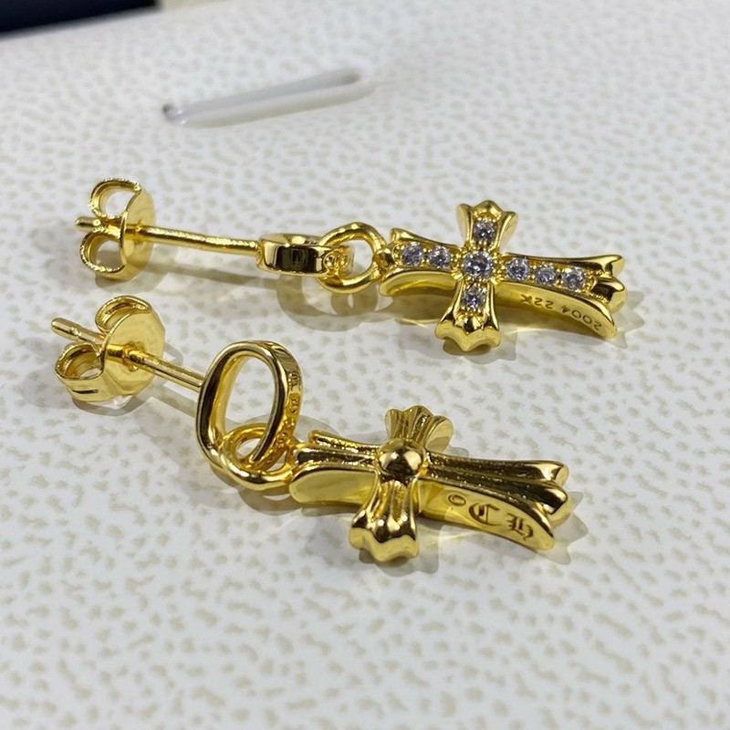 Eye-catching color Chrome Hearts earrings replica CH cross 22K & diamond Kua60908