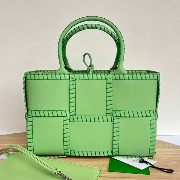 Very popular all over the world? [Bottega Veneta] ARCO TOTE copy boi18978