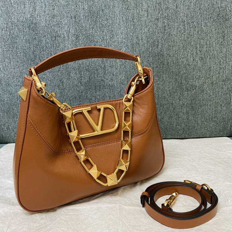 [Popular item] Valentino Studded Sign Shoulder Bag Replica Vuw80750