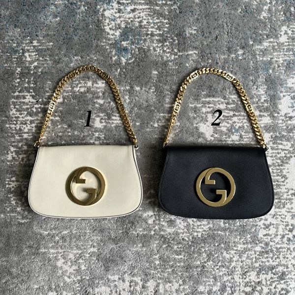 Love at first sight? Gucci Round GG Logo Small Shoulder Bag Replica 2 Colors 699268UXX0G8351 Love at first sight? Gucci Round GG Logo Small Shoulder Bag Replica 2 Colors 699268UXX0G8351