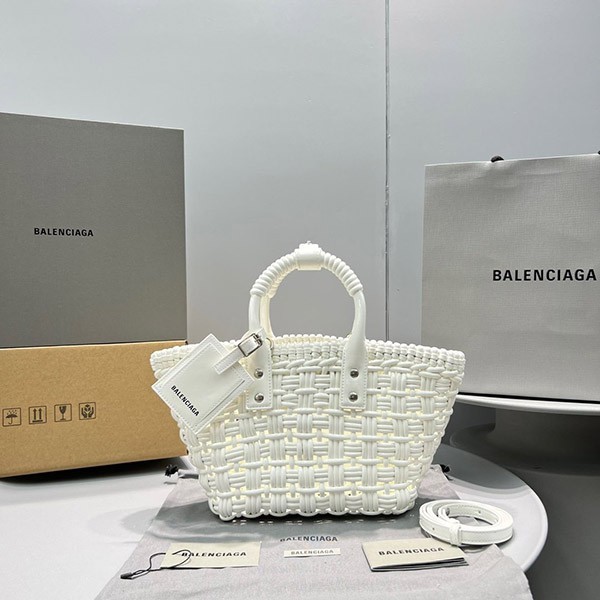 No. 1 in cumulative sales! Replica Balenciaga Bistro XS Basket with Strap 6713422IE3Y9000