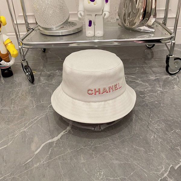 Very popular!! New color Chanel White Hat Fake hat shk03127