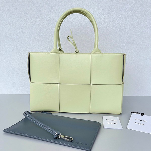 Very popular: Bottega Veneta Arco Tote Bag Replica Lemon Washed/Thunder 652867VMAY39419 Very popular: Bottega Veneta Arco Tote Bag Replica Lemon Washed/Thunder 652867VMAY39419