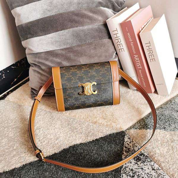 Super popular Celine Triomphe shoulder bag replica, hard to find Cef91692