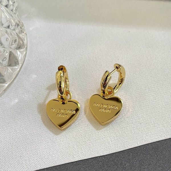 New for Spring: Balenciaga Heart Earrings in 2 Colors, Replica bau60024
